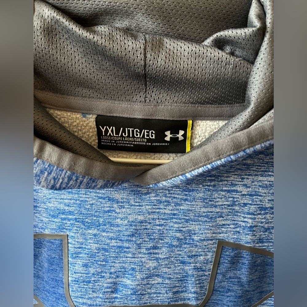 Under Armour Boy’s Blue Hoodie ‘Cold Gear’ Loose Fit, Front Pocket; Size YXL - Picture 4 of 11